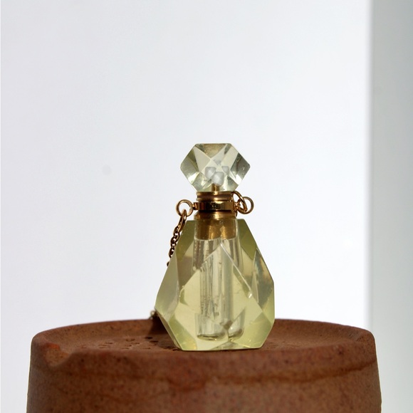 LuxeSoul Stones Jewelry - Citrine Perfume Pendant